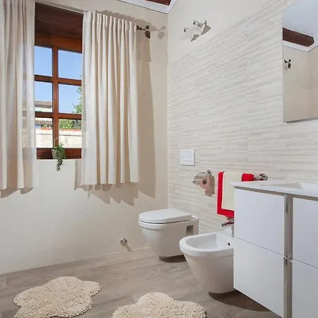 Villa Marianne With Heated Pool *