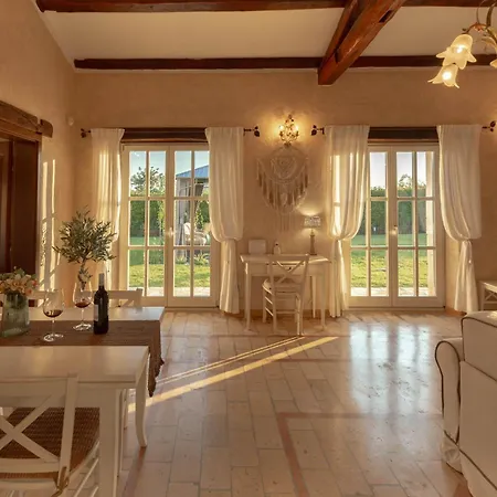 Villa Marianne With Heated Pool